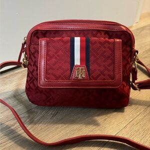 Tommy Hilfiger Purse NWOT